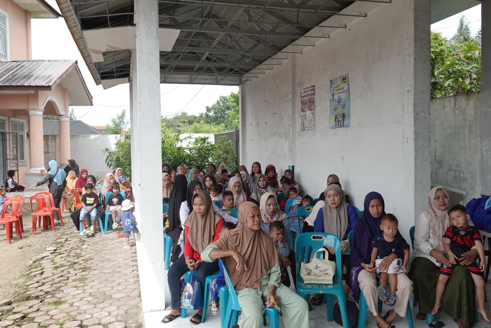 Launching Program Makan Bergizi Garitis Di Tanjung Marulak Hilir, 183 Balita Jadi Perima Manfaat