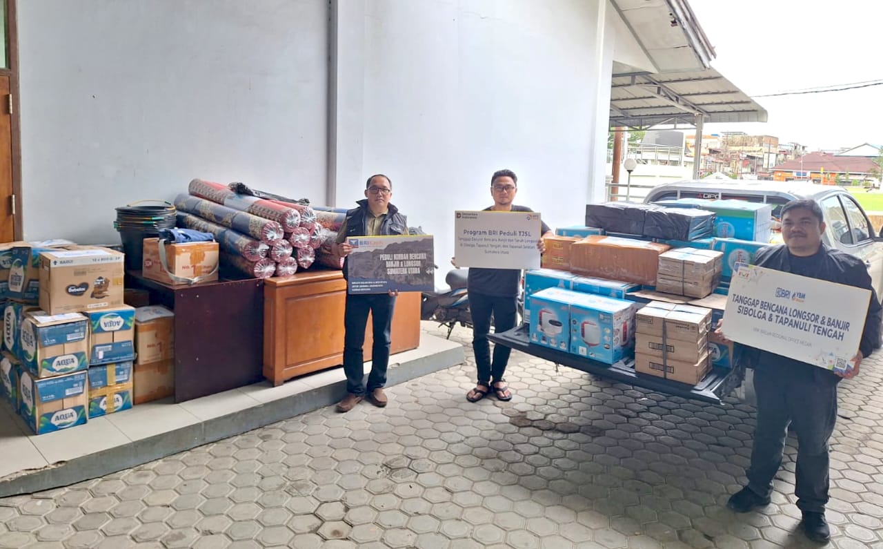 BRI BO Gunungsitoli Melalui PKK, YBM dan BRI Peduli Salurkan Bantuan Korban Bencana Alam Sibolga