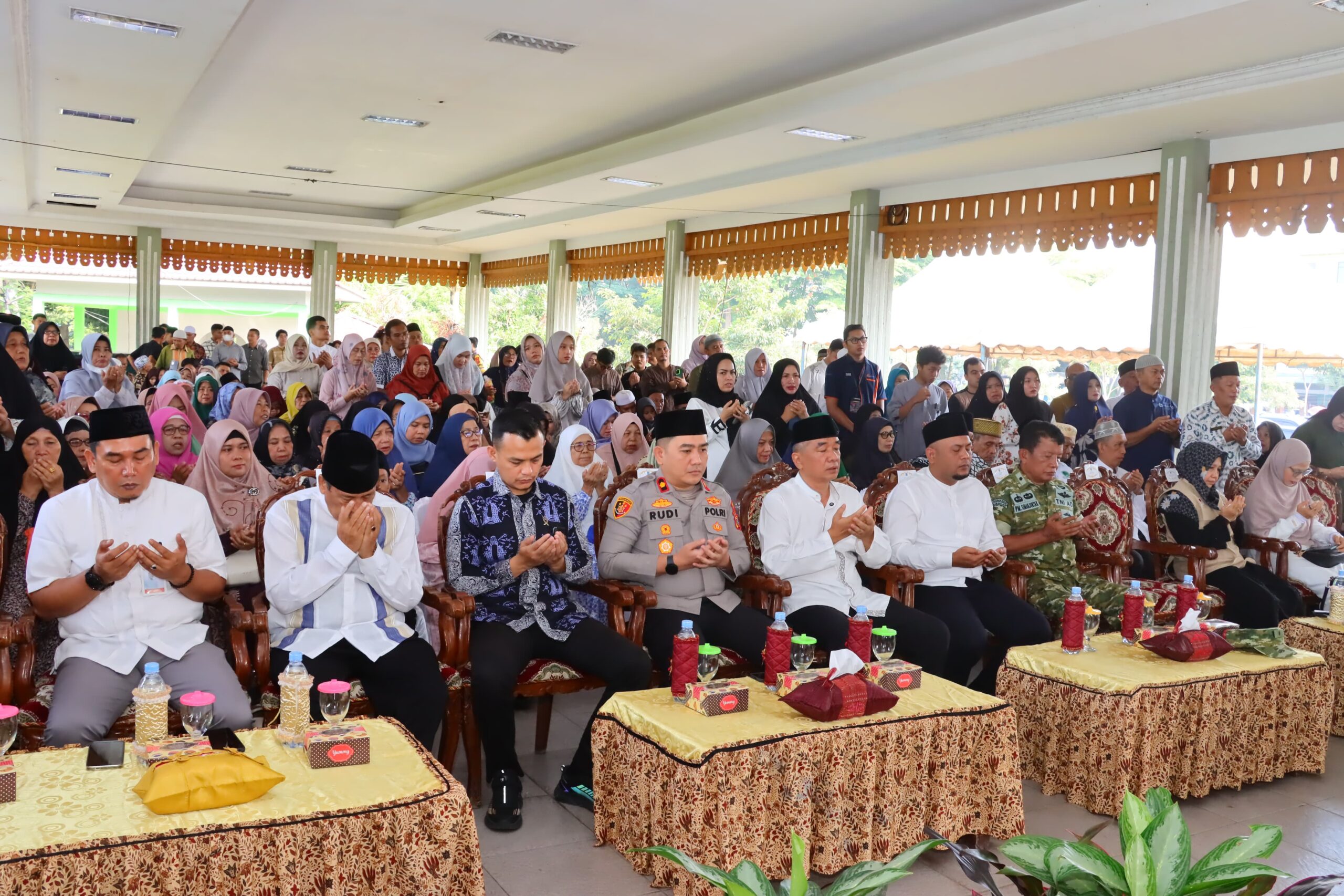 Pemko Tebing Tinggi Lepas Keberangkatan  82  Jemaat Haji Menuju Tanah Suci